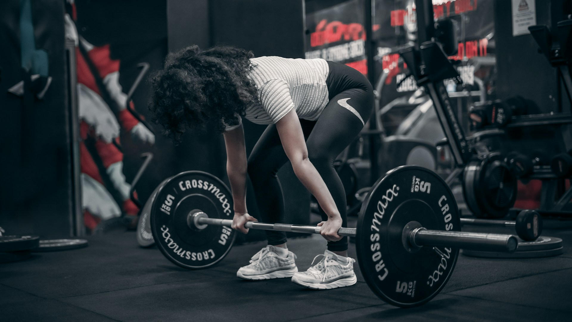 Athlète en séance de cross-training